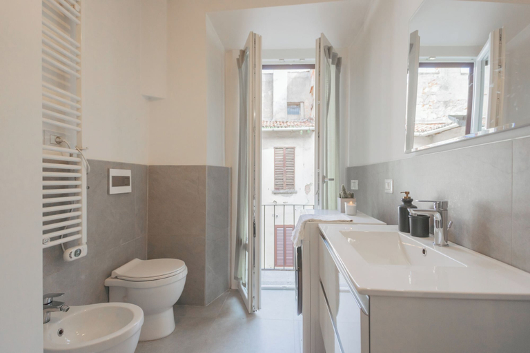 Bathroom 3, Luce Apartment by Rent all Como, Como