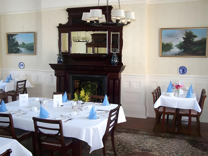 Food & Drinks 5, Mount Royal - Penzance, Cornwall