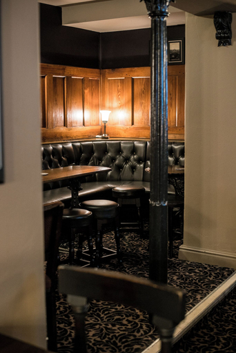 Others 5, Lower Turks Head, Manchester