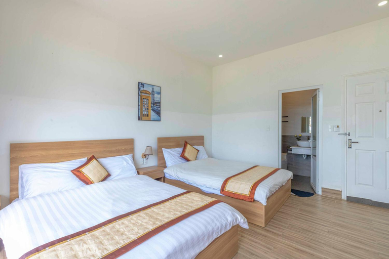 Bedroom 6