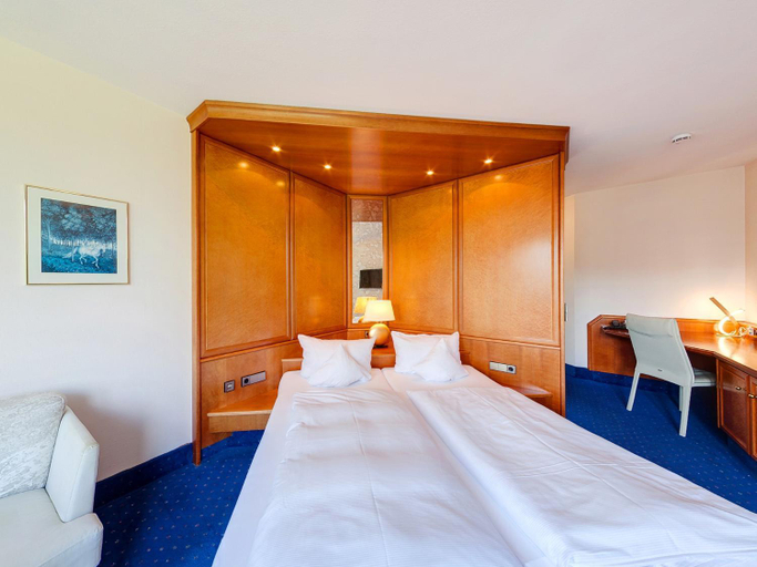 Bedroom, Hotel Hohe Linde, Ravensburg