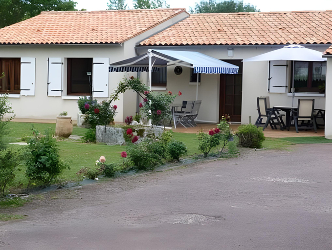 Others 4, Chambre d'Hotes Les 3 Moulins, Charente-Maritime