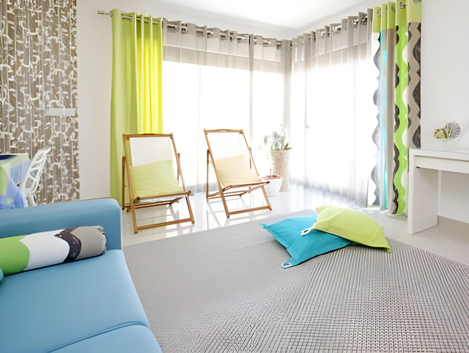 Bedroom 3, D Wan Deluxe Apartments, Peniche