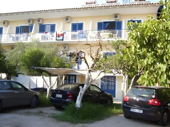 Others 2, Kassimiotis, Peloponnese