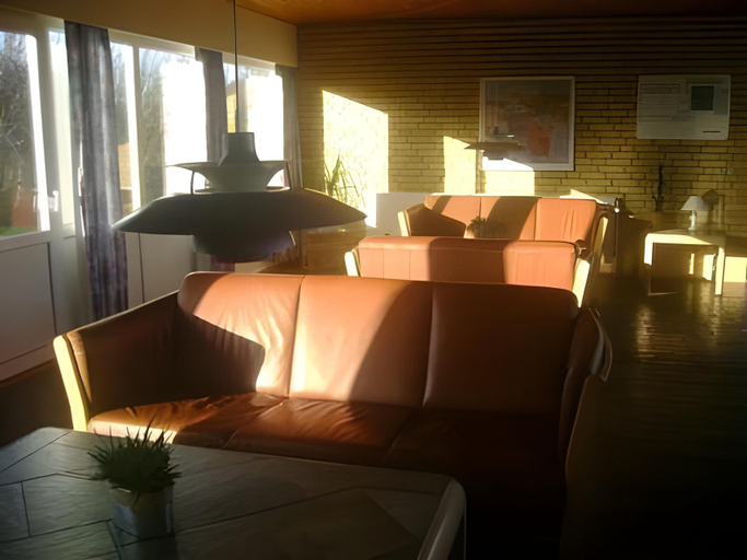 Others 5, Roslev Vandrerhjem-Hostel, Skive
