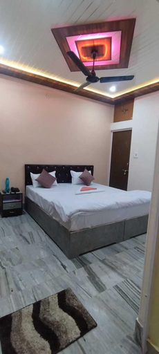 Bedroom 4, Shree Guest House, Varanasi