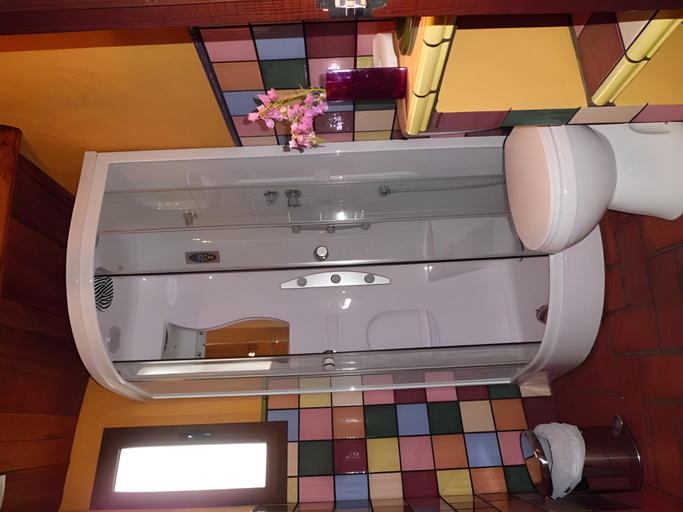 Bathroom 3, jade, Cádiz