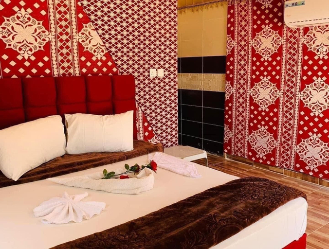 Bedroom 5, Sand star camp, Quaira