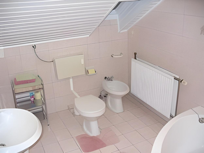Bathroom 3, Feherlo Vendeghaz & Restaurant, Csepreg