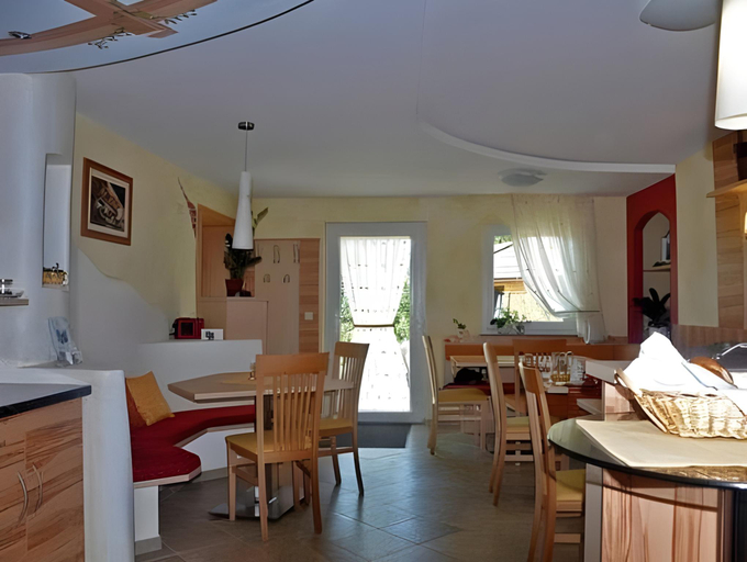 Food & Drinks, Privatzimmer Langthaler, Melk