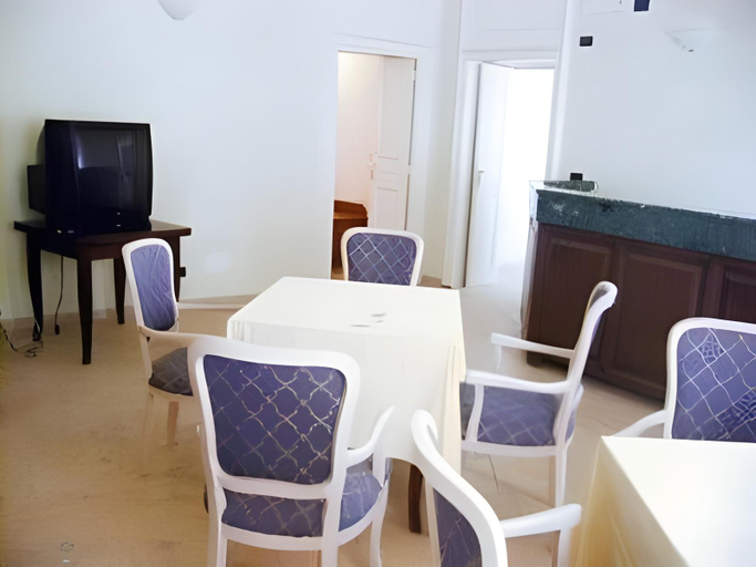 Others 5, Residence Acropoli, Syracuse