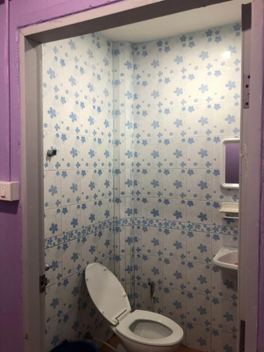 Bathroom 3, Bann Pa Su, Pattaya