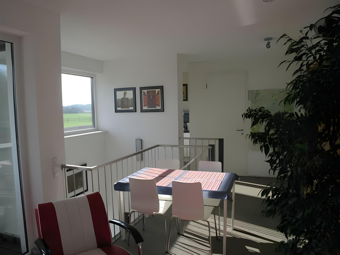 Others 4, B&B De Beverhoek, Roggel en Neer