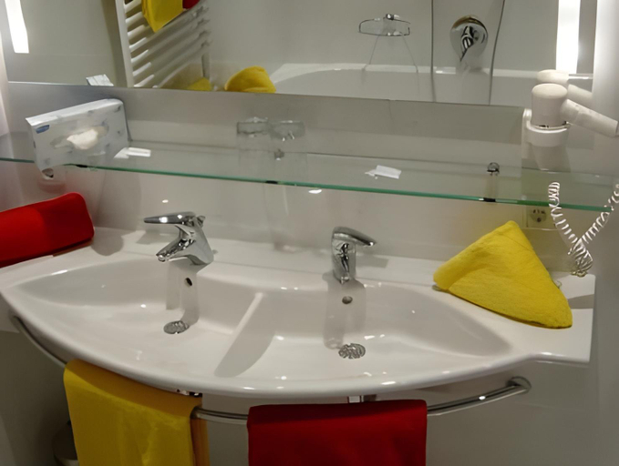 Bathroom 3, Royal Appartements Solden, Imst