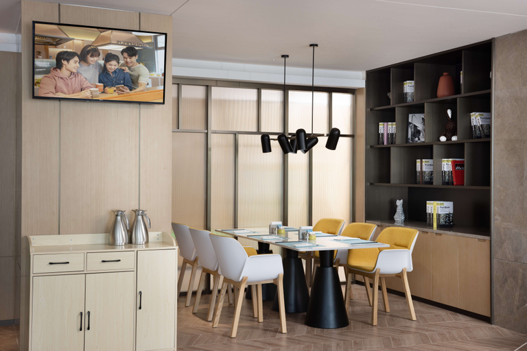 Food & Drinks 5, Home2 Suites by Hilton Fuzhou Cangshan, Fuzhou
