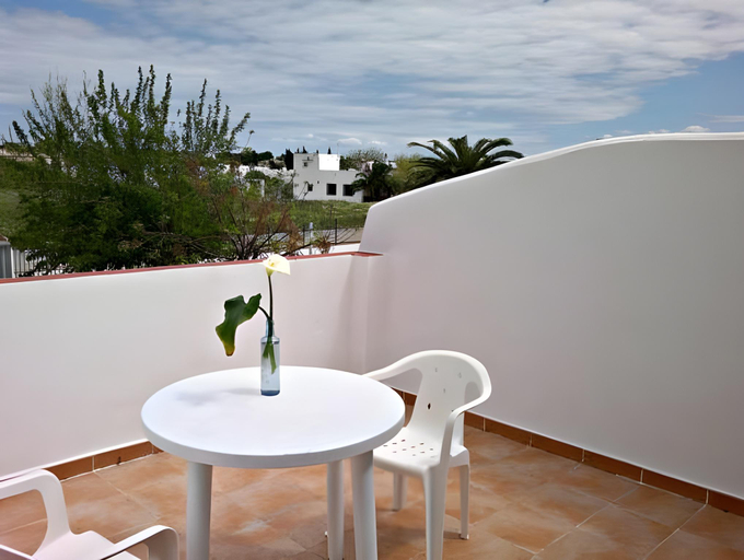 Others 4, Hostal del Faro, Cádiz