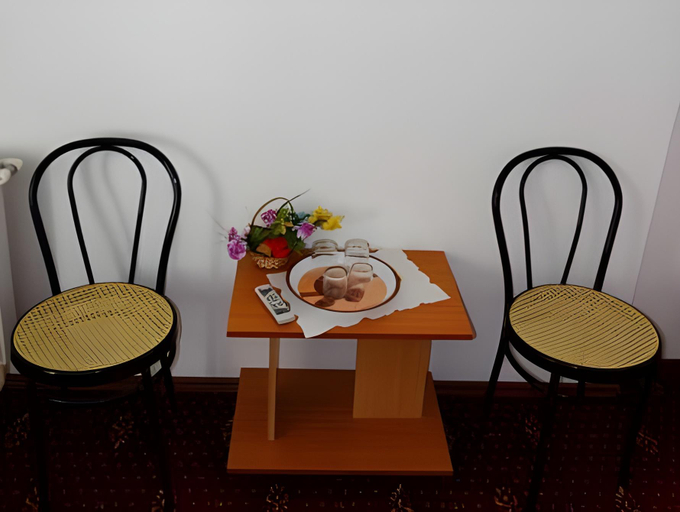 Others 2, Pensiunea Cabana Veverita Valea Doftanei, Tesila
