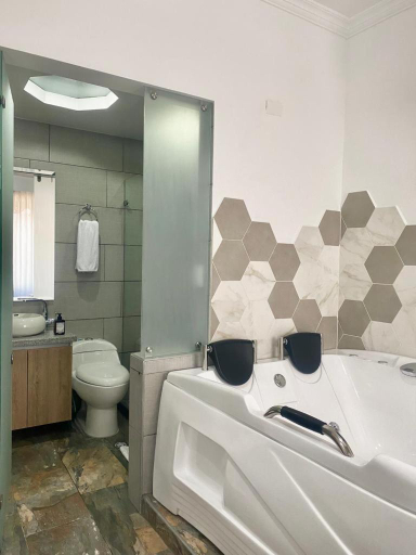 Bathroom 2, Hotel San Ignacio Plaza, Tunja