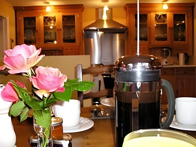 Food & Drinks, Old Chapel Forge, West Sussex