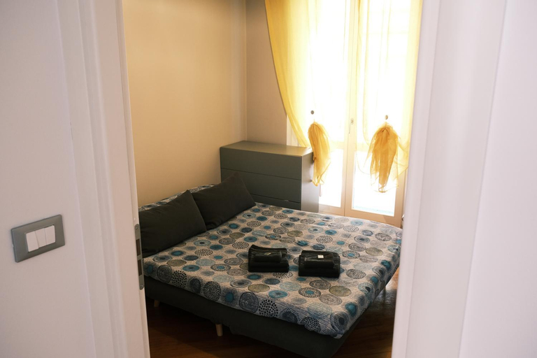 Elegant Apartment in Santa by PortofinoVacanze, Genova