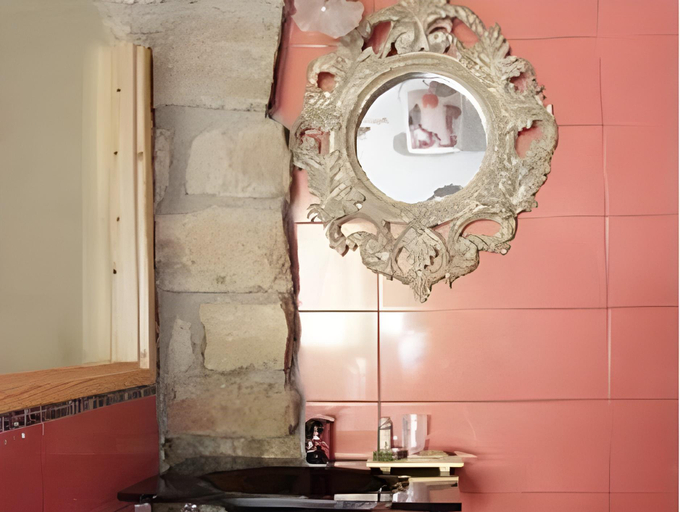 Bathroom 2, El Callejon De Andrese, Huesca