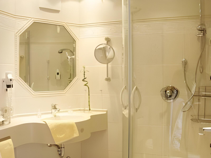 Bathroom 5, Hotel Waldblick Kniebis, Freudenstadt