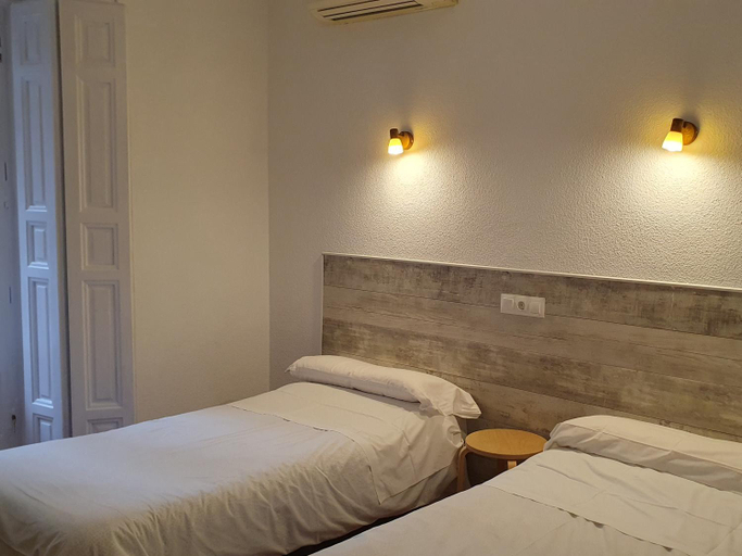 Others 2, Hostal Ginebra -Madrid Centro Gran Via Sol-, Madrid