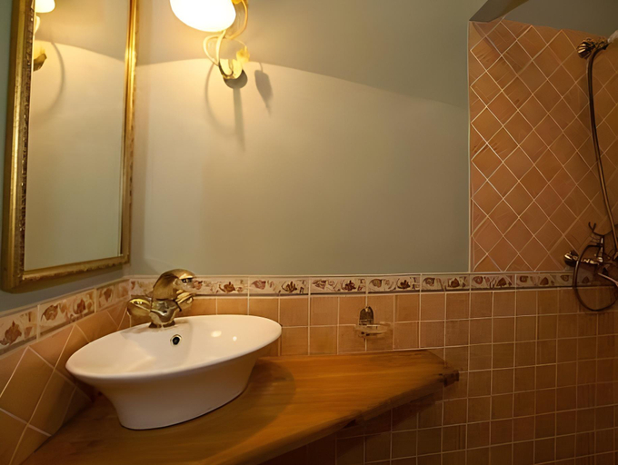 Bathroom, Villa Allegra, Kavarna