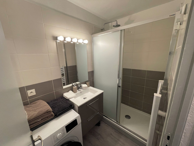 Bathroom, Le Charmant Paillot Hyper centre classé, Aube