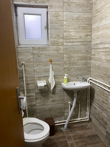 Bathroom, Bibex Komplex, Niš