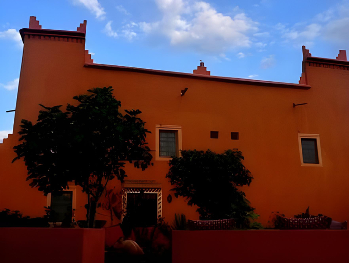 Exterior & Views 20