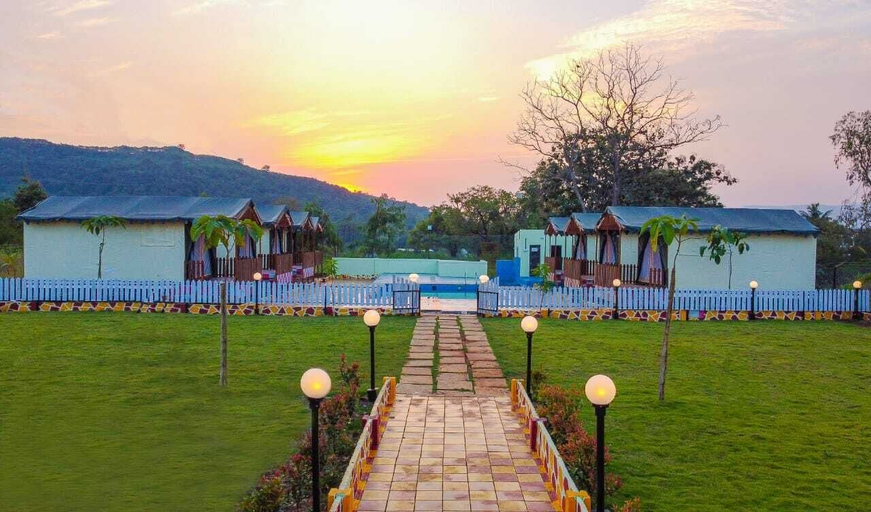 Exterior & Views 1, Publiq Darbar Tent House, Pune