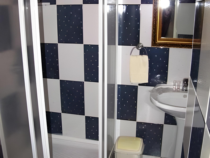 Bathroom 2, Zajazd Orchidea, Ostrów Mazowiecka
