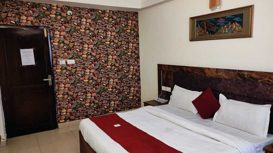Bedroom 3, Hotel Vistara Grand, Hardwar