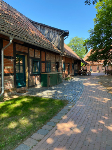 Others 3, Mullernhof, Celle