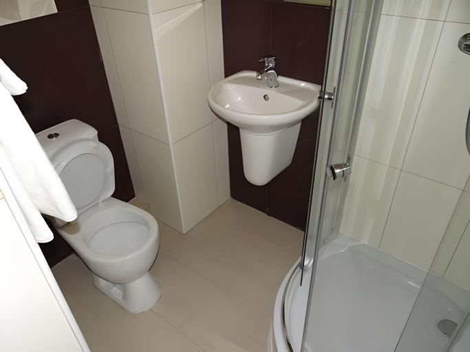Bathroom 5, Lazur Beach Hotel Sochi, Sochi gorsovet
