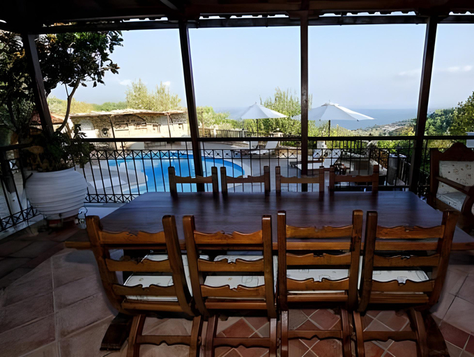 Food & Drinks 5, Vatellis Villas, Thessaly