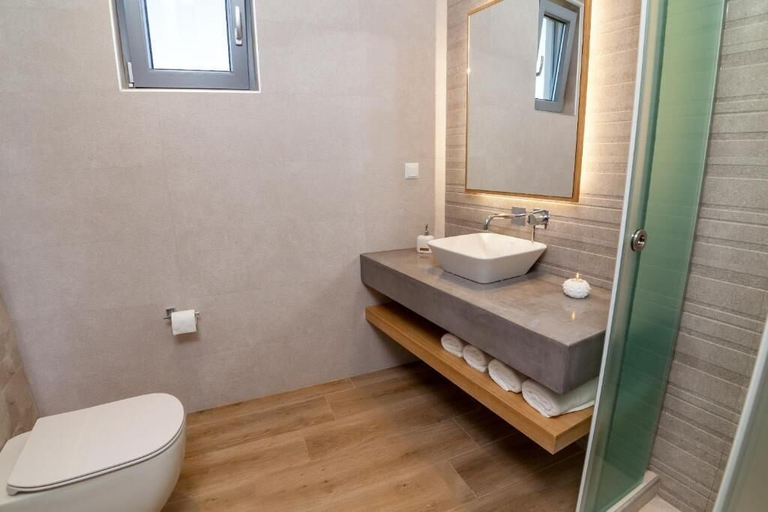 Bathroom 3, Villa Santa Barbara, Crete