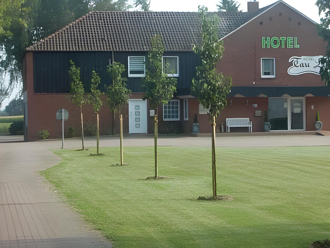 Others 4, Hotel Tau-Lunne, Emsland