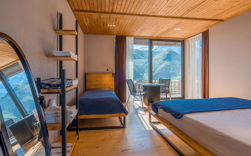 Bedroom 2, Vache Hotel, Kazbegi