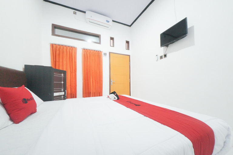 Bedroom 12
