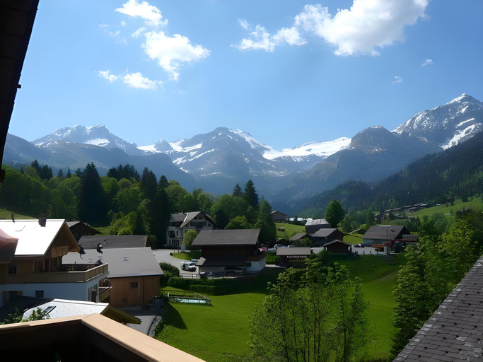 Others 2, Hotel Wildhorn, Saanen