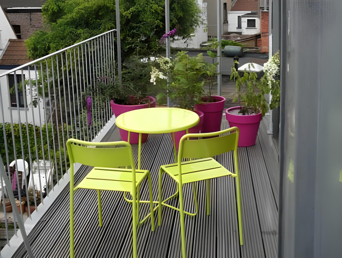 Others 2, Loftsuite, Oost-Vlaanderen