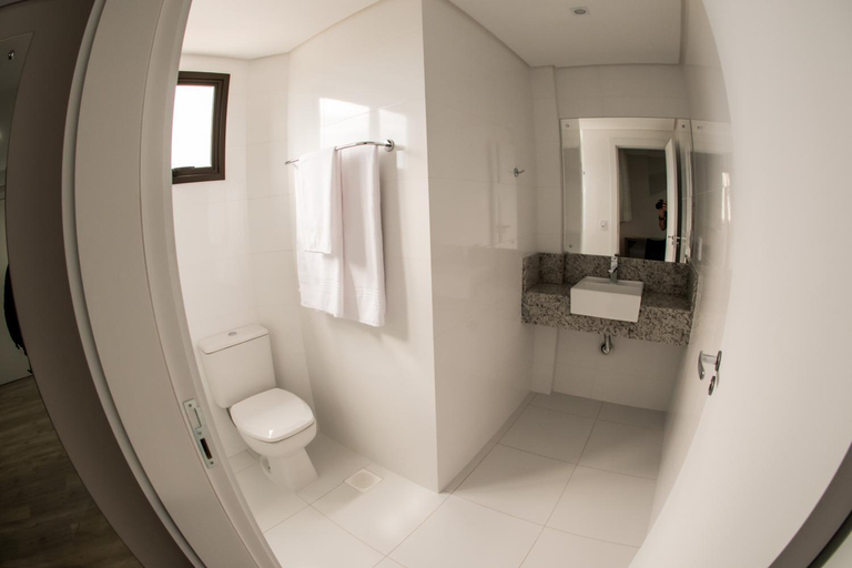 Bathroom 3, LARANJEIRAS PALACE HOTEL, Laranjeiras do Sul