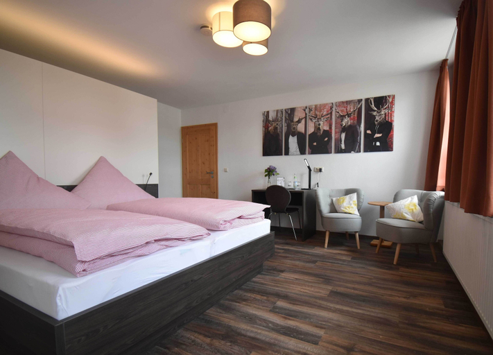 Bedroom 4, Gasthaus zum Hirschen, Weißenburg-Gunzenhausen
