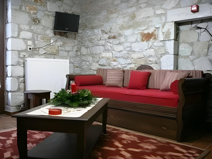 Others 3, Meterizi Guesthouse, Peloponnese