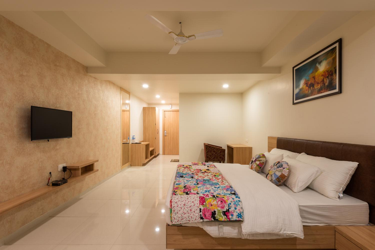 Bedroom 2, Drishti Inn Bhopal, Bhopal