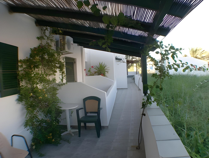 Others 4, Ilias Place, South Aegean