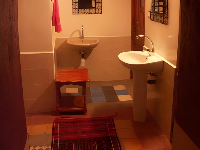 Bathroom 3, Kasbah Assafar, Ouarzazate