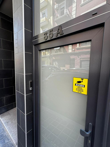 Entrance 2, Oriola 35, Valencia